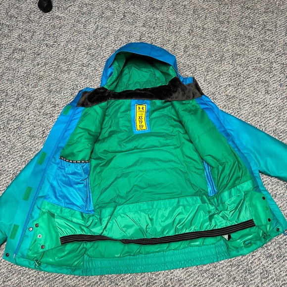 Under Armour Storm Jacket - Picture 9 of 13